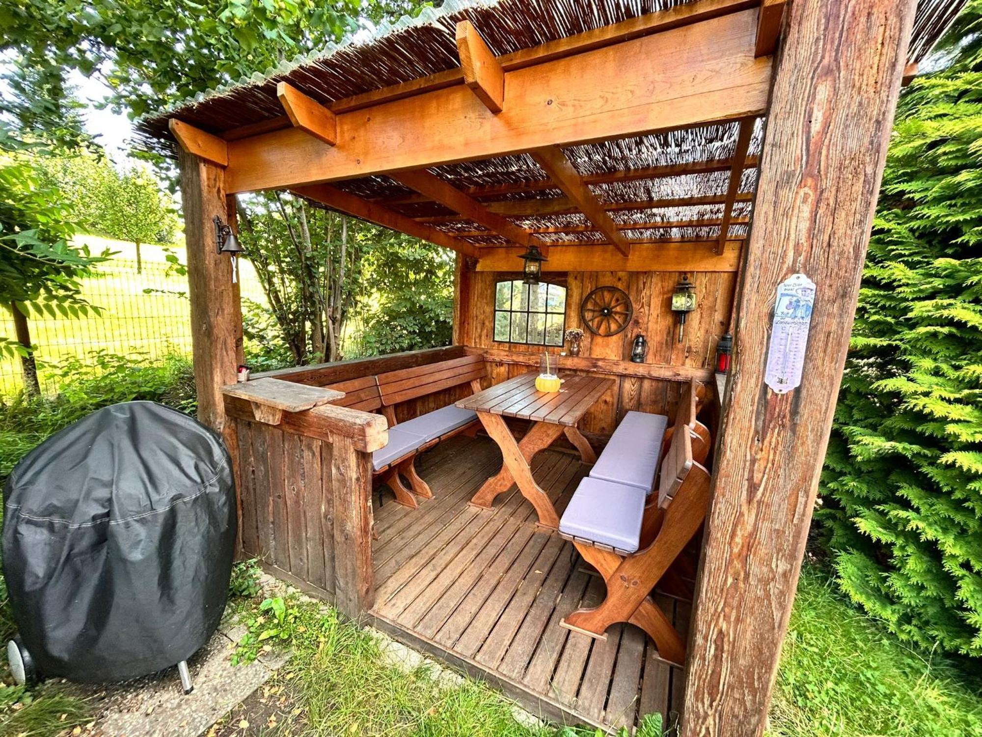 Ferienwohnung Mit Gartennutzung, Garage Und Wallbox Ebersbach-Neugersdorf Exterior foto
